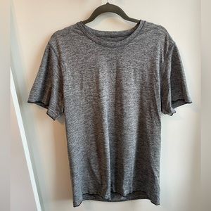 Men’s Lululemon t-shirt, grey, size large. Old version of metal vent tech t